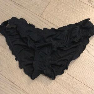Adorable ruched bikini bottoms